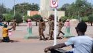 غداة تعليق عضويتها.. وفد "إيكواس" يصل بوركينا فاسو