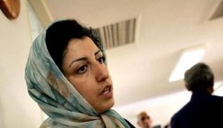 نرجس محمدي الناشطة الحقوقية البارزة في إيران