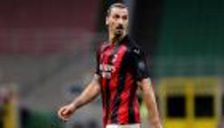 كأس العالم 2022.. ميلان يهدد حلم "العجوز" إبراهيموفيتش