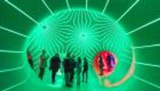 "لومينيريوم".. غذاء لحواس زوار "إكسبو 2020 دبي"