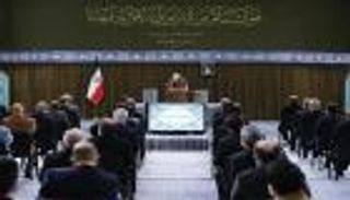 اعترافات صادمة لـ"خامنئي".. العقوبات قاتلة و"الصناعة الإيرانية" فاشلة