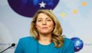 "سحب مؤقت".. كندا تكشف مصير موظفيها بسفارتها في أوكرانيا