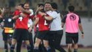 كأس أمم أفريقيا.. شبح الإيقاف يحاصر خماسي منتخب مصر