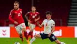 قلب ينبض بالكرة.. إريكسن يعود من بوابة الدوري الإنجليزي