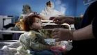 الالتهاب الرئوي يفتك بأطفال أفغانستان.. 135 وفاة خلال شهر