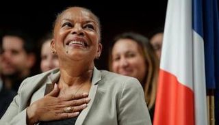 وزيرة العدل الفرنسية السابقة كريستيان توبيرا