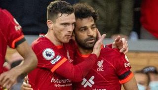 أندي روبرتسون ومحمد صلاح نجما ليفربول