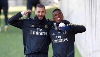 فينيسيوس جونيور وكريم بنزيما نجما ريال مدريد