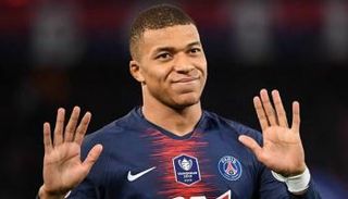كيليان مبابي لاعب باريس سان جيرمان