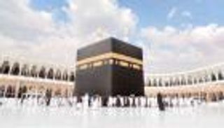 مصر للطيران تحدد أسعار تذاكر عمرة المولد النبوي.. التفاصيل والضوابط