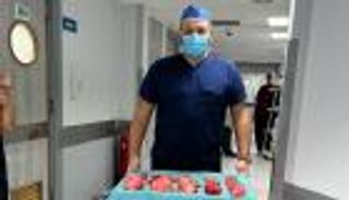 تزن 6 كيلو جرامات.. إزالة 43 ورما من رحم فتاة مصرية (صور)