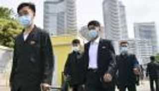 كوريا الشمالية تفرض ارتداء الكمامات مجددا خشية "كوفيد-19" والإنفلونزا