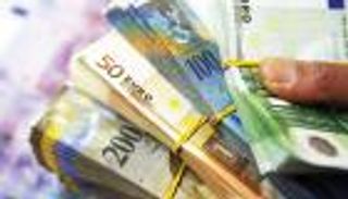 سعر اليورو اليوم في مصر الأحد 2 أكتوبر 2022.. هدوء وترقب للتشديد