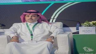 مسلي آل معمر رئيس نادي النصر
