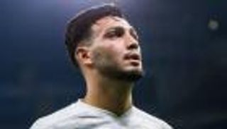 أحدها بطل تاريخي.. 3 أندية ترسم مستقبل رامي بن سبعيني