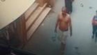 جريمة بلطجي دمياط.. الأم تتحدث: "قطع رقبتي أهون من إيدي"