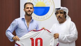 ميراليم بيانيتش لاعب وسط الشارقة