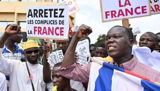 محتجون مناهضون لفرنسا في واغادوغو 