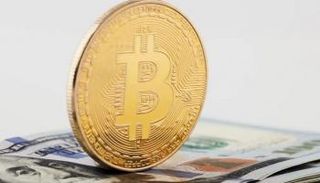 بيتكوين ترتفع بنحو 3.5%