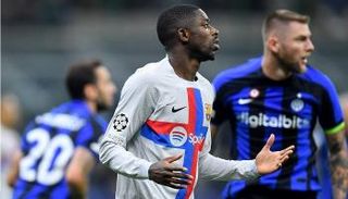 من مباراة إنتر ميلان ضد برشلونة في دوري أبطال أوروبا
