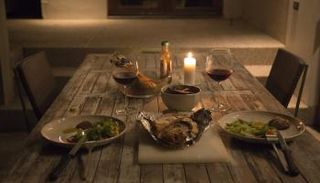 وجبة لشخصين - أرشيفية