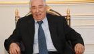 الأمريكي محمد نمازي يغادر طهران إلى مسقط