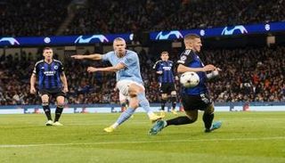 إيرلينج هالاند مهاجم مانشستر سيتي