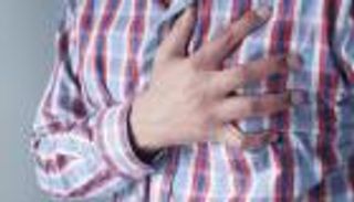 كيفية النجاة من نوبة قلبية.. 4 نصائح منقذة للحياة