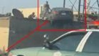 سيارة تقفز فوق منزل بالسعودية.. مرور جدة يكشف السر