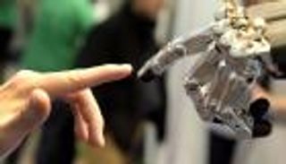 الروبوتات تغزو عالم ذوي الياقات البيضاء.. الموظفون في خطر