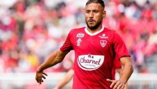 يوسف بلايلي لاعب بريست السابق