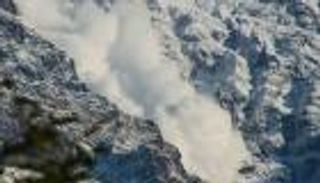 انهيار جليدي بجبال الهيمالايا.. ارتفاع عدد الضحايا إلى 26 قتيلا