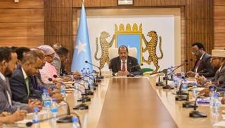 الرئيس الصومالي يترأس مجلس الوزراء