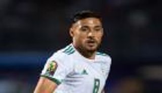 رد رسمي.. هل تفاوض الأهلي والزمالك مع يوسف بلايلي؟