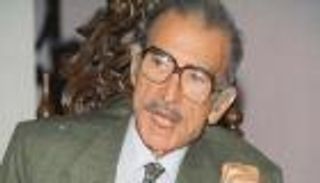 أحمد مظهر.. فارس "شلة الحرافيش" دخل الفن بالصدفة وعزل نفسه عن الناس في آخر أيامه (بروفايل)