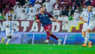 أحمد رفعت بقميص الوحدة الإماراتي