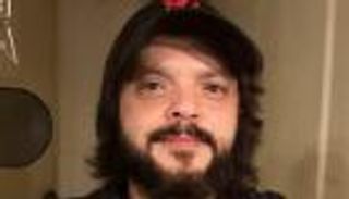 محمد هنيدي يظهر بصورة غريبة.. والجمهور يعلق