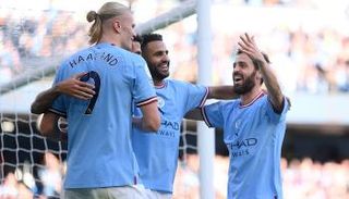 رياض محرز وإيرلينج هالاند نجما مانشستر سيتي