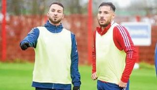 حارس بلقبلة لاعب بريست الفرنسي مع بلايلي