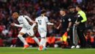 كلوب يفسر قراره المفاجئ تجاه محمد صلاح أمام أرسنال