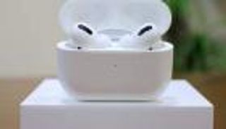 سماعة أبل الشهيرة Airpods Pro 2.. إليك أهم 8 مميزات