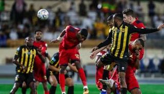 من مباراة ضمك والاتحاد في الدوري السعودي