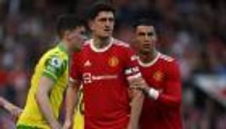 بحضور كريستيانو رونالو.. ماجواير يصالح جماهير مانشستر يونايتد
