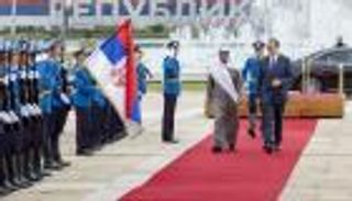 محمد بن زايد يغادر بلغراد والرئيس الصربي في مقدمة مودعيه