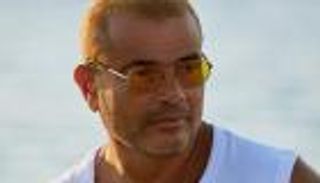 ملحن مصري شهير يكتب رسالة "غير متوقعة" لـ عمرو دياب