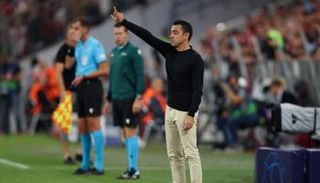 تشافي هرنانديز مدرب برشلونة