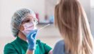 الوباء التوأم.. "اتحاد فيروسي" يهدد باجتياح العالم في الشتاء