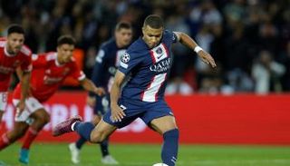 مباراة باريس سان جيرمان ضد بنفيكا