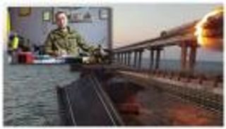 كيف تم تفجير جسر القرم؟.. روسيا تكشف الملابسات وتسمي المنفذين و"العقل المدبر"