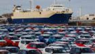 مفاجأة للمصريين في الخارج.. تسهيلات جديدة بقانون لاستيراد السيارات